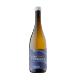 Botella de vino blanco A Carreira
